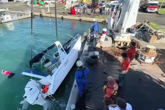 Le Coralia avait chaviré lors des festivités liées à la Route du Rhum ©Bea Mer